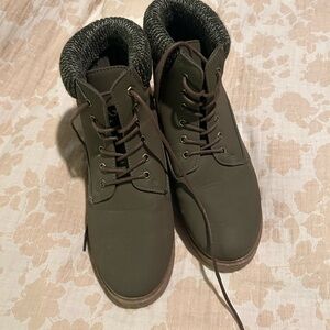 Rouge Helium Women's Green Ankle Boots